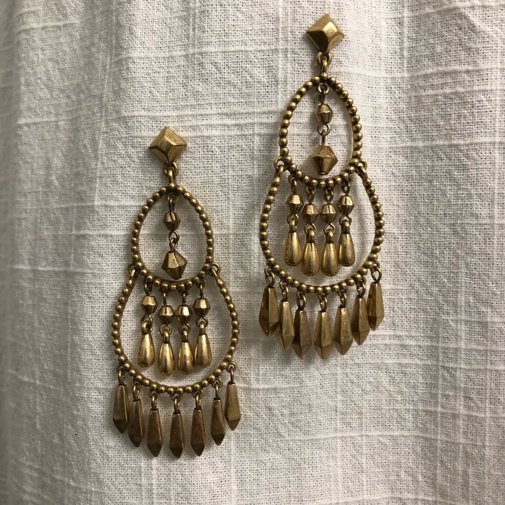 Stella and dot chandelier earrings
